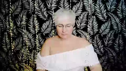 Snapshot of oliviaoskar_ chatting on July 2026 10:08:01 AM Kelly online show from July 2026 10:08:01 AM