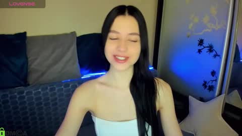 Snapshot of oliviarichi chatting on February 2026 08:51:01 AM oliviarichi online show from February 2026 08:51:01 AM