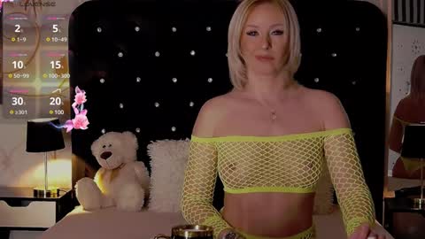 Olivia online show from December 2024 06:35:01 AM