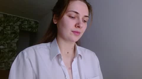 Olivia online show from January 2025 05:27:01 AM