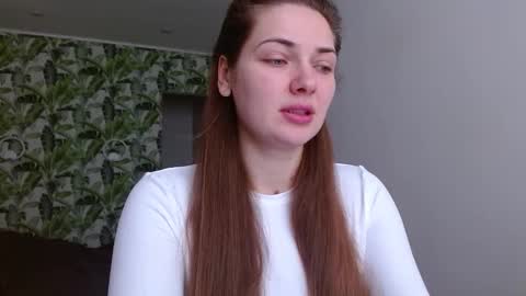 Snapshot of oliviashiny chatting on February 2026 05:48:02 AM Olivia online show from February 2026 05:48:02 AM