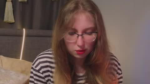 Kylie online show from September 2025 07:47:01 PM