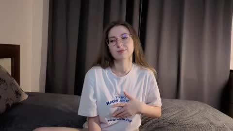 Kylie online show from December 2025 06:14:01 PM