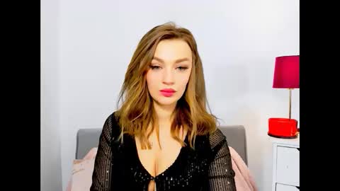 OliviaWomen online show from January 2025 04:11:01 PM