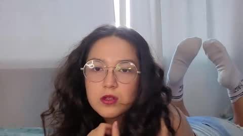 olivyaa online show from November 2025 07:35:01 PM