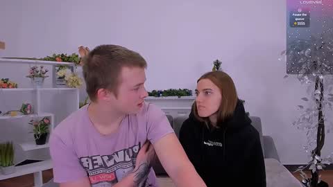 Olli and Stiw online show from December 2024 08:04:02 PM