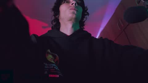     online show from October 2025 06:45:01 AM