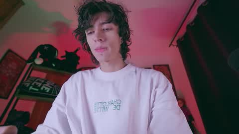     online show from January 2026 02:13:01 AM