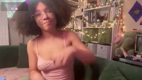 Snapshot of ollythegreat chatting on March 2026 07:40:01 PM olly online show from March 2026 07:40:01 PM