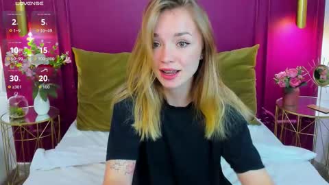 Amely online show from October 2025 04:43:02 AM