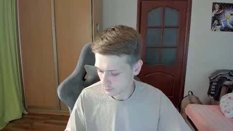 Oliver and Mira online show from September 2025 07:14:02 PM