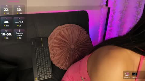 Snapshot of on_tefa chatting on January 2025 02:33:01 AM Violette online show from January 2025 02:33:01 AM