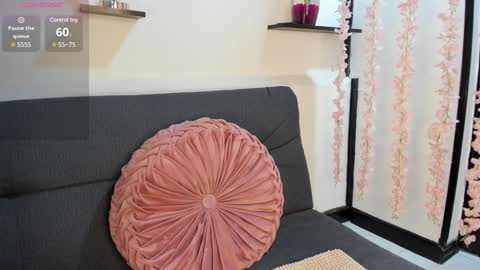 Snapshot of on_tefa chatting on January 2025 01:10:02 AM Violette online show from January 2025 01:10:02 AM