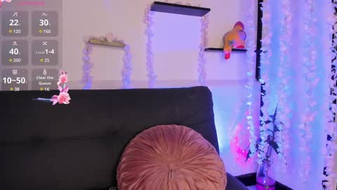 Snapshot of on_tefa chatting on February 2025 09:07:02 PM Violette online show from February 2025 09:07:02 PM