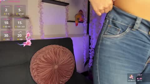 Snapshot of on_tefa chatting on February 2025 11:49:01 PM Violette online show from February 2025 11:49:01 PM