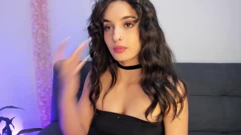 Snapshot of on_tefa chatting on March 2025 12:39:02 AM Violette online show from March 2025 12:39:02 AM