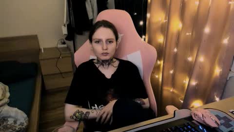 on_yxxx online show from September 2025 08:31:01 PM