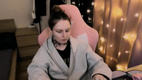 on_yxxx online show from September 2025 08:31:02 PM