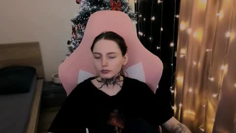 on_yxxx online show from December 2025 08:07:02 PM