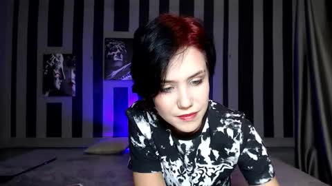 onaloon online show from September 2025 01:39:01 AM