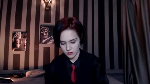 onaloon online show from September 2025 01:44:02 AM