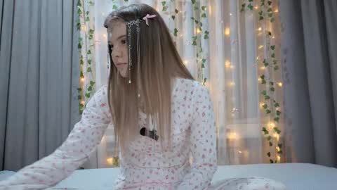 Snapshot of one_more_touch chatting on January 2026 01:49:01 PM Eva online show from January 2026 01:49:01 PM