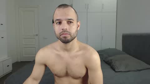 onebestlover online show from February 2025 08:29:02 AM