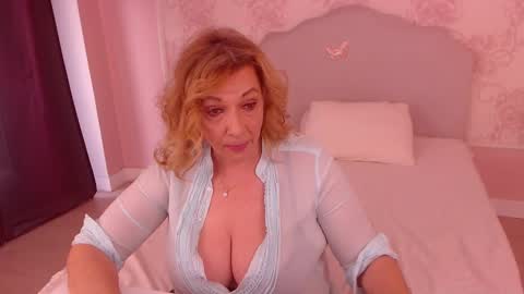 Nicole online show from March 2025 05:24:02 AM