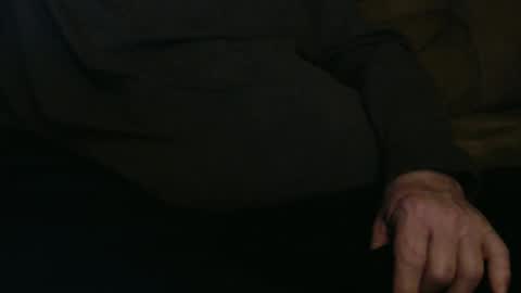 Snapshot of onehanglow chatting on January 2025 01:53:01 AM Butch online show from January 2025 01:53:01 AM