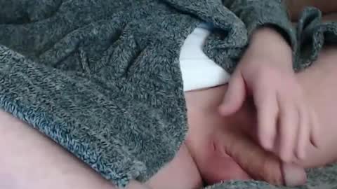 Snapshot of onehanglow chatting on February 2025 07:59:02 PM Butch online show from February 2025 07:59:02 PM