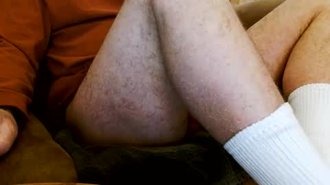 Snapshot of onehanglow chatting on February 2026 06:04:01 PM Butch online show from February 2026 06:04:01 PM