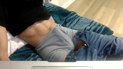 onehitwonder21 online show from January 2026 01:42:01 AM