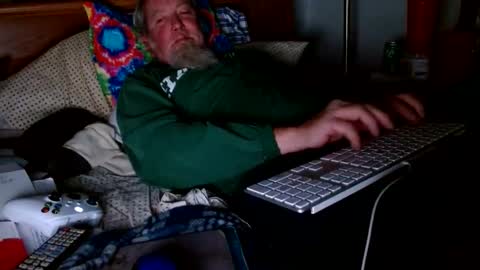 Snapshot of onemattu chatting on December 2024 06:41:01 AM Mattu online show from December 2024 06:41:01 AM