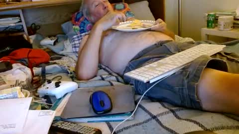 Snapshot of onemattu chatting on September 2025 06:29:01 AM Mattu online show from September 2025 06:29:01 AM