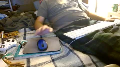 Snapshot of onemattu chatting on October 2025 05:39:01 AM Mattu online show from October 2025 05:39:01 AM