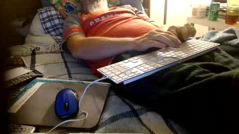 Snapshot of onemattu chatting on November 2025 06:12:01 AM Mattu online show from November 2025 06:12:01 AM