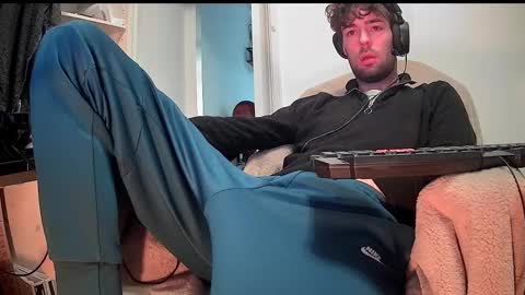 Snapshot of onesieboyx chatting on February 2025 09:00:01 AM onesieboyx online show from February 2025 09:00:01 AM