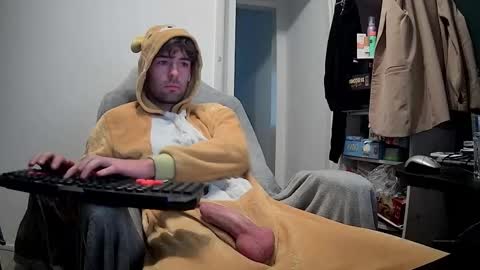 Snapshot of onesieboyx chatting on December 2025 03:18:02 PM onesieboyx online show from December 2025 03:18:02 PM