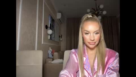 onesweet_baby online show from February 2025 06:04:01 PM