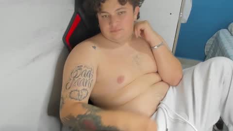 Andres INDEPENDENT MODEL online show from November 2025 02:32:01 AM