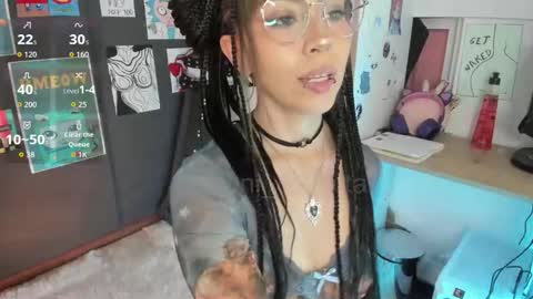 oni_dakotta online show from November 2025 03:23:02 PM