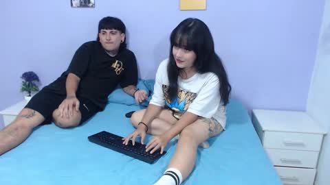 onixandghosty online show from November 2025 07:24:01 PM