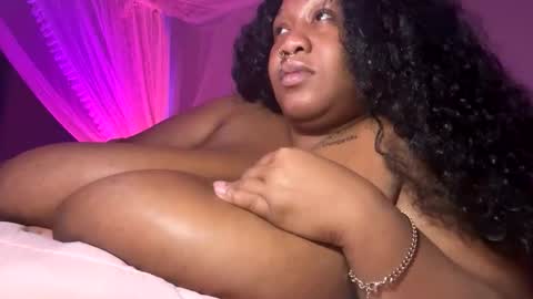 onlineerica online show from November 2025 06:34:01 AM