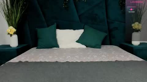 Erick  online show from October 2025 09:45:01 AM