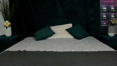 Erick  online show from November 2025 06:41:02 AM