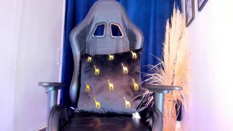 misssaray official online show from January 2026 09:53:02 PM