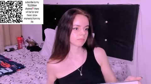 only_sarah1 online show from December 2024 01:18:01 AM