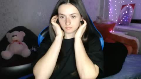 Amalia online show from March 2026 06:13:01 PM