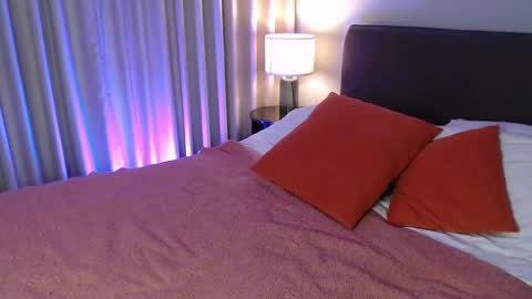 Lily Peach  -   online show from November 2025 01:27:02 AM
