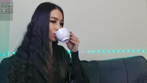 Xandra online show from January 2025 08:32:02 AM